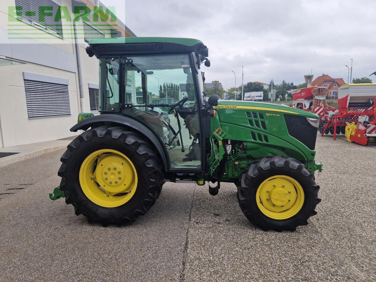 John Deere 5075 GF - Traktor: bilde 5 John Deere 5075 GF - Traktor: bilde 5