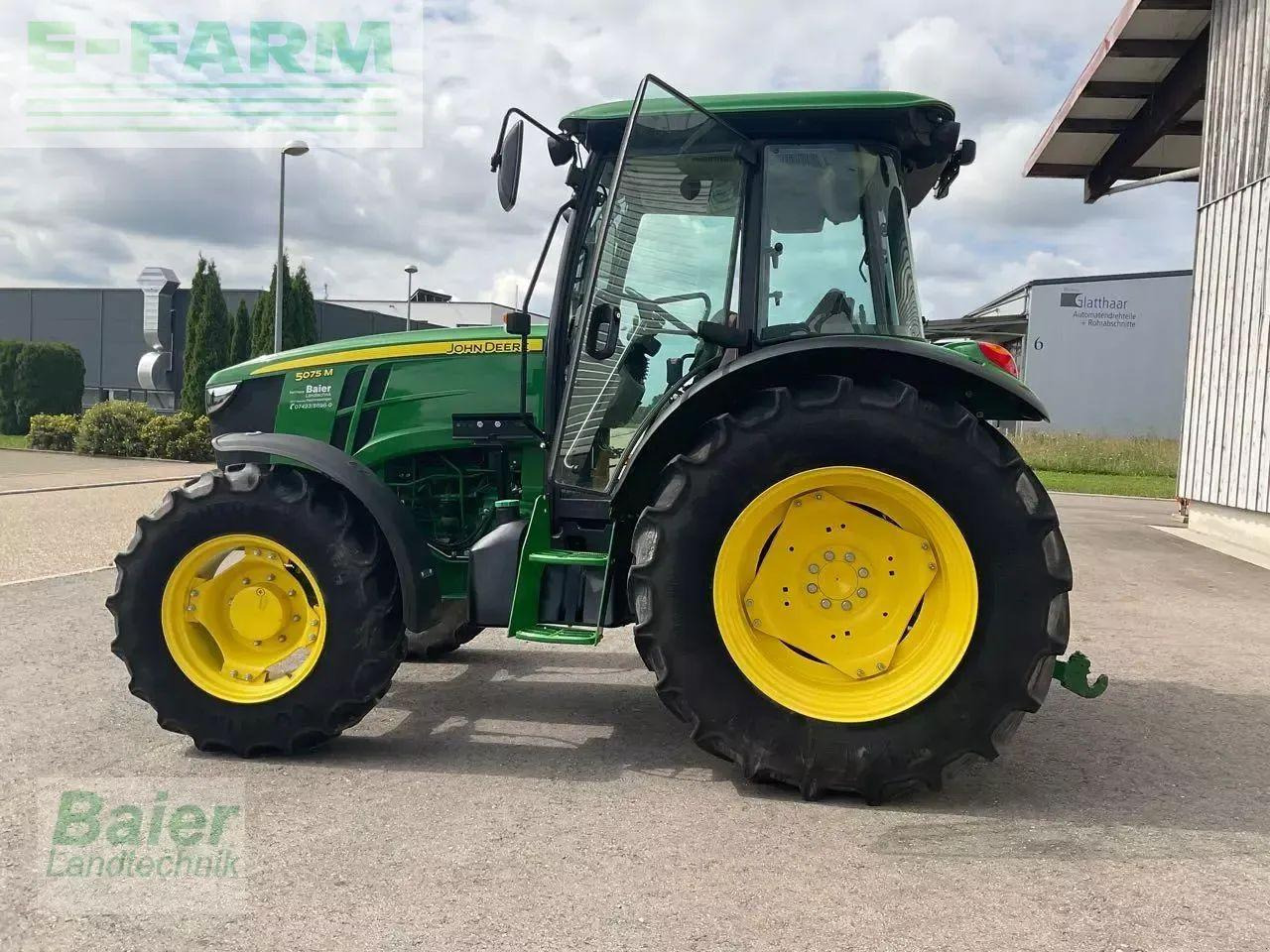 John Deere 5075 m - Traktor: bilde 2 John Deere 5075 m - Traktor: bilde 2