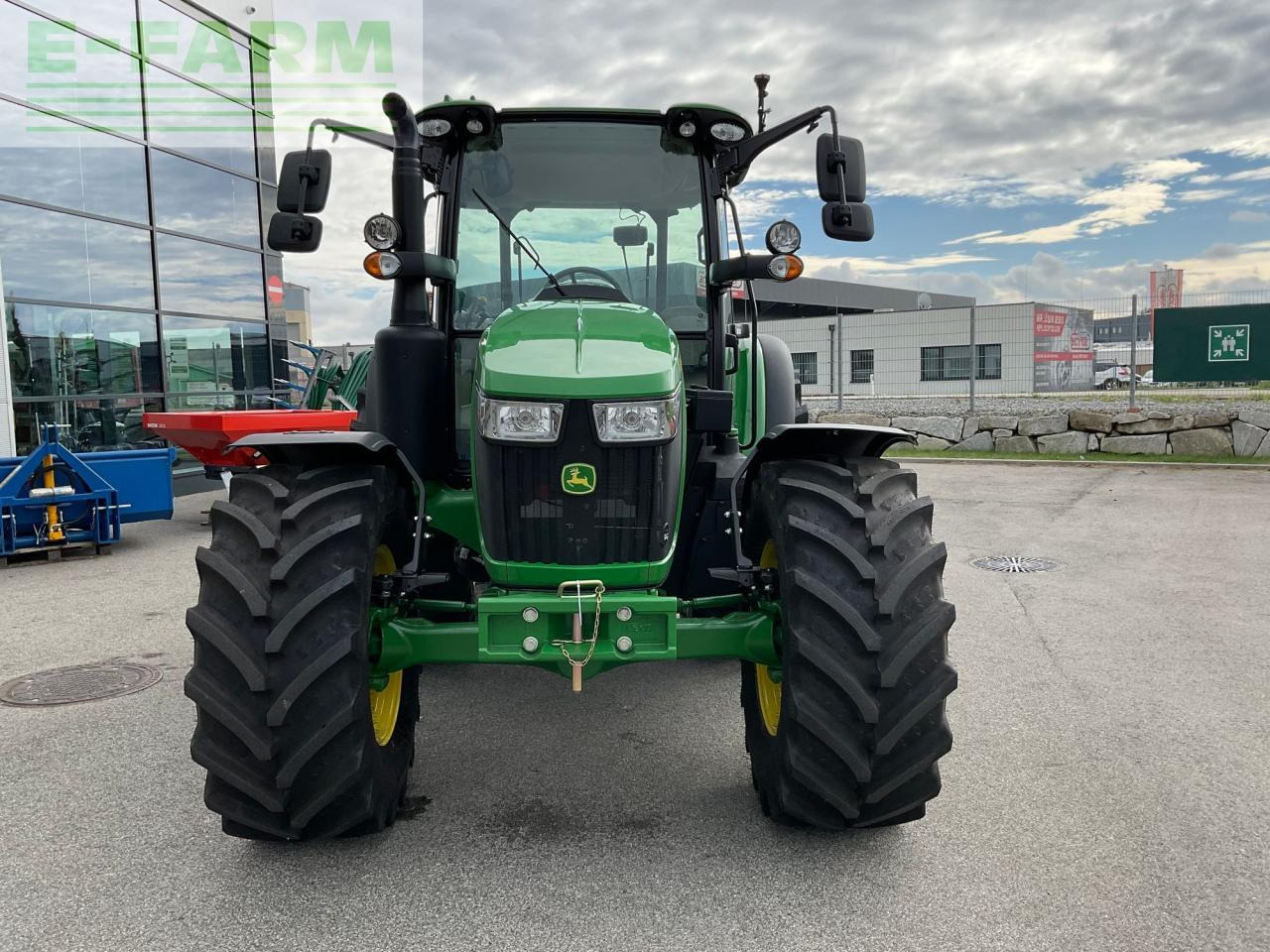John Deere 5095M - Traktor: bilde 3 John Deere 5095M - Traktor: bilde 3