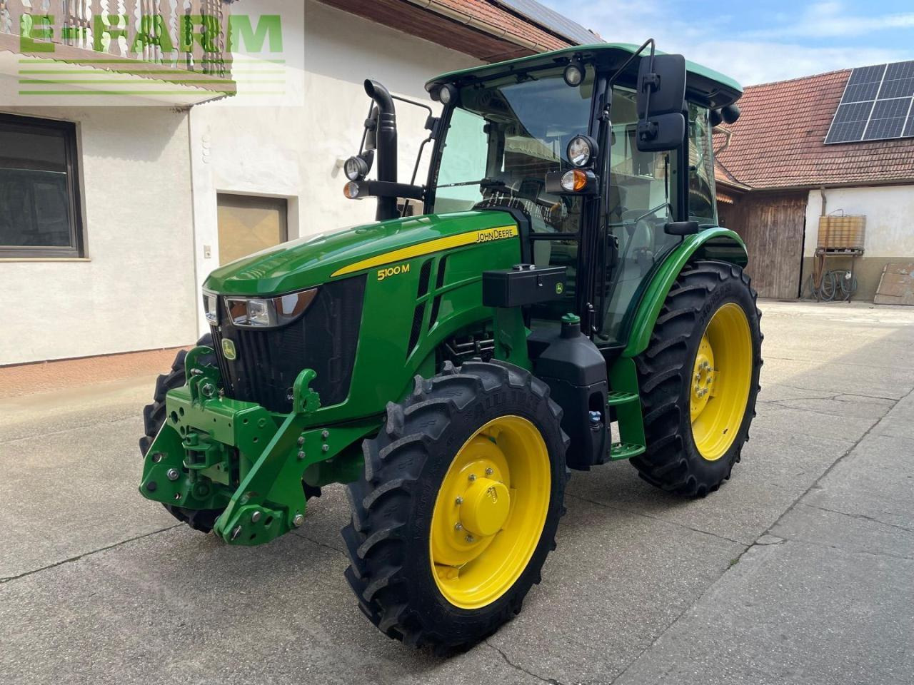 John Deere 5100M - Traktor: bilde 1 John Deere 5100M - Traktor: bilde 1