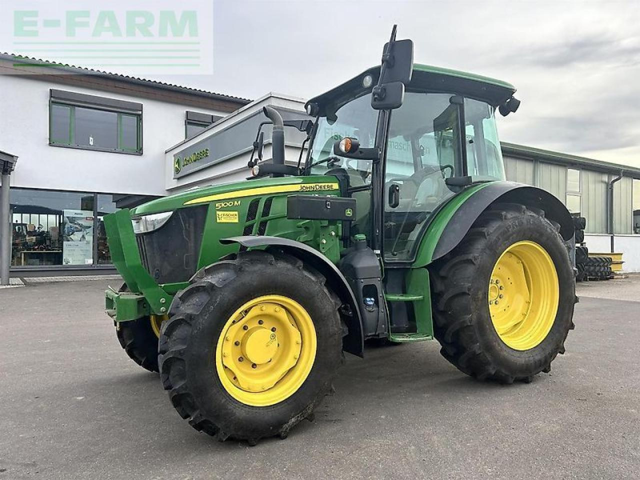 John Deere 5100m - Traktor: bilde 1 John Deere 5100m - Traktor: bilde 1
