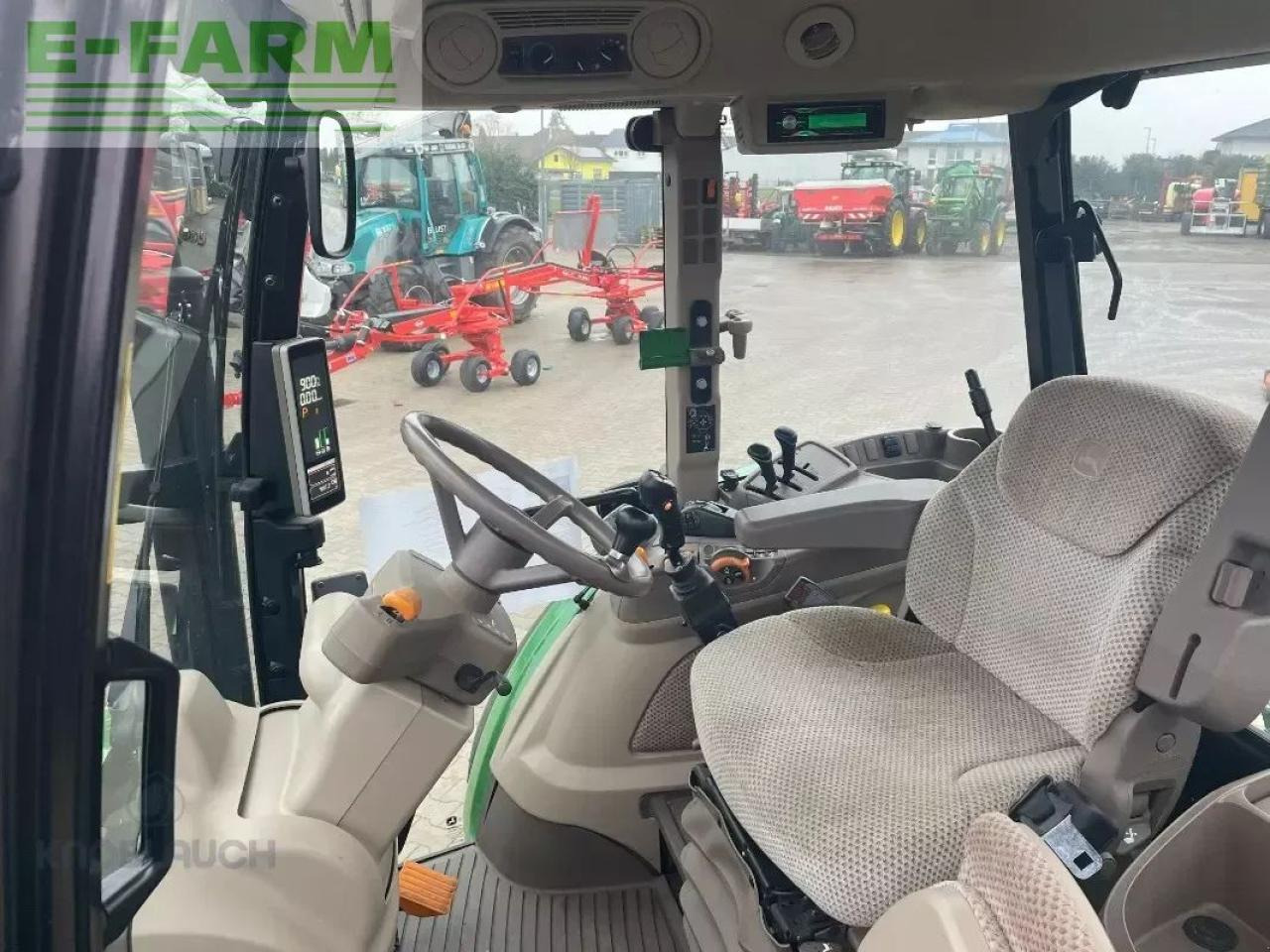 John Deere 5100r - Traktor: bilde 4 John Deere 5100r - Traktor: bilde 4