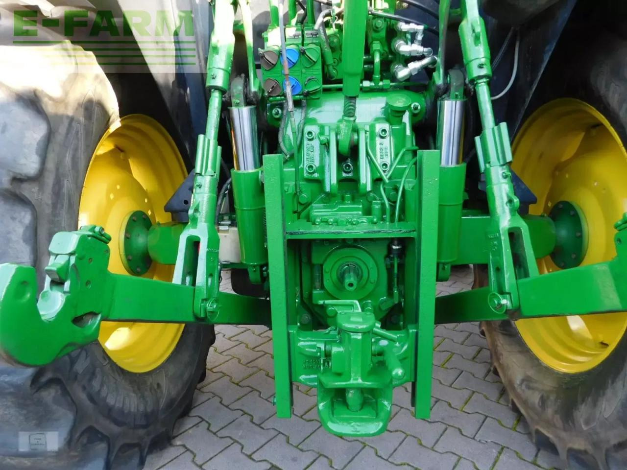 John Deere 5100r - Traktor: bilde 4 John Deere 5100r - Traktor: bilde 4