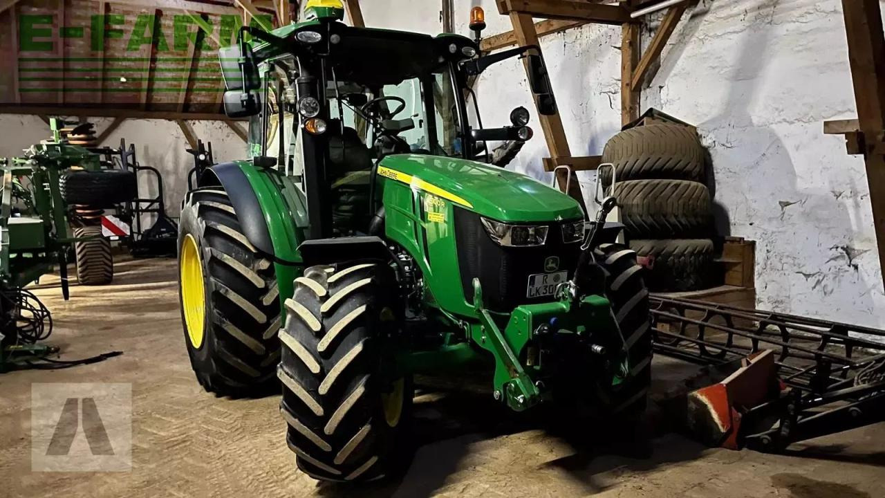 John Deere 5100r - Traktor: bilde 1 John Deere 5100r - Traktor: bilde 1