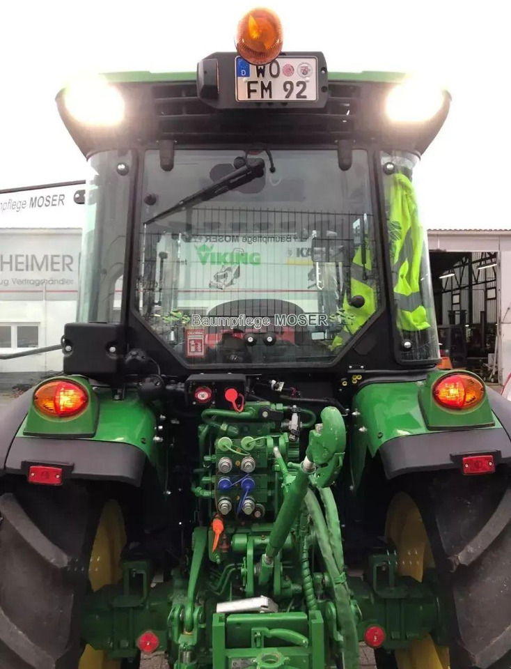 John Deere 5105gf stoll frontlader opt. 3-seite anhänger - Traktor: bilde 4 John Deere 5105gf stoll frontlader opt. 3-seite anhänger - Traktor: bilde 4