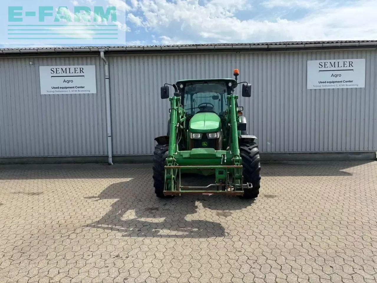 John Deere 5115m - Traktor: bilde 2 John Deere 5115m - Traktor: bilde 2