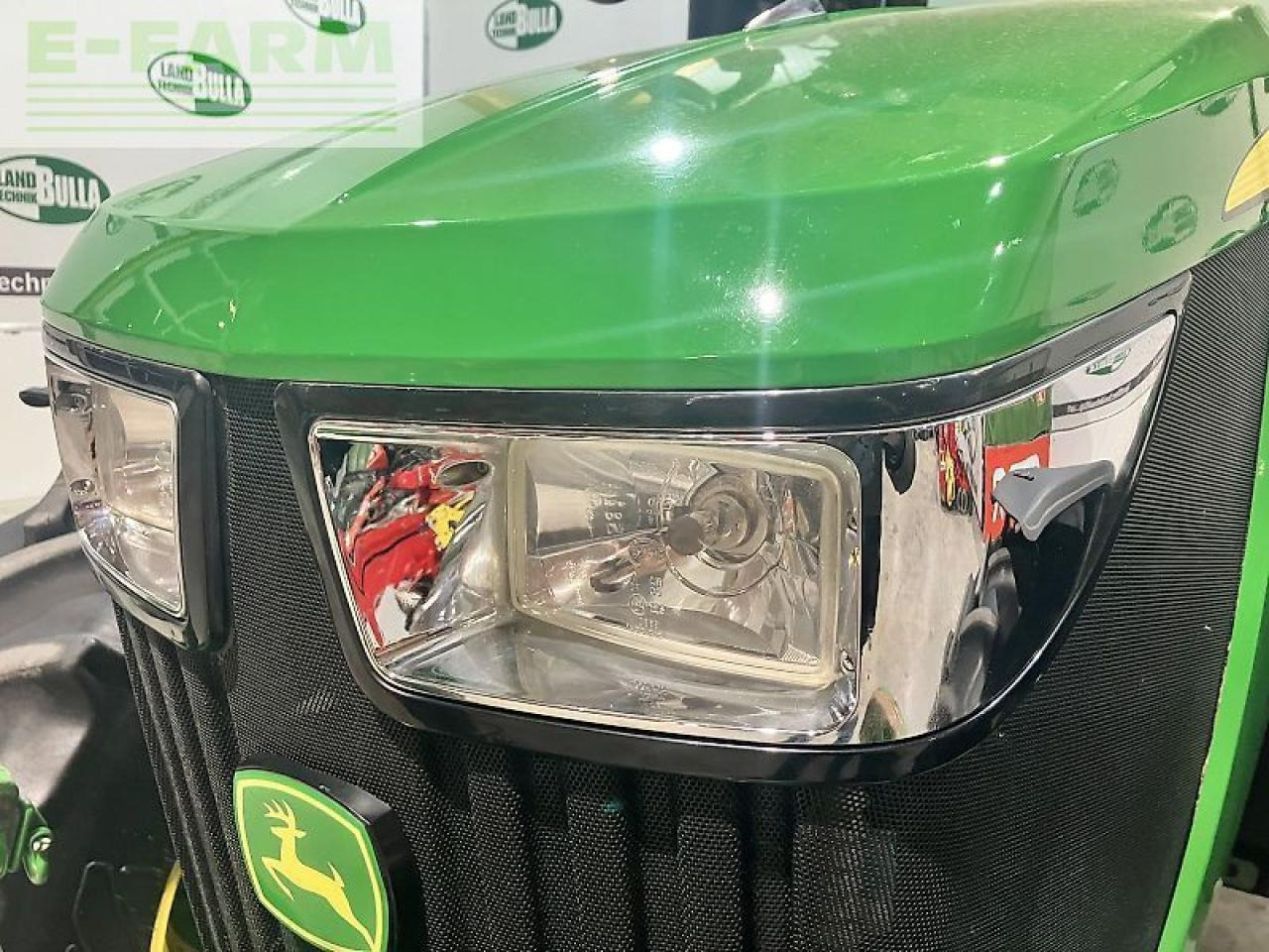 Traktor John Deere 5115r: bilde 11 Traktor John Deere 5115r: bilde 11