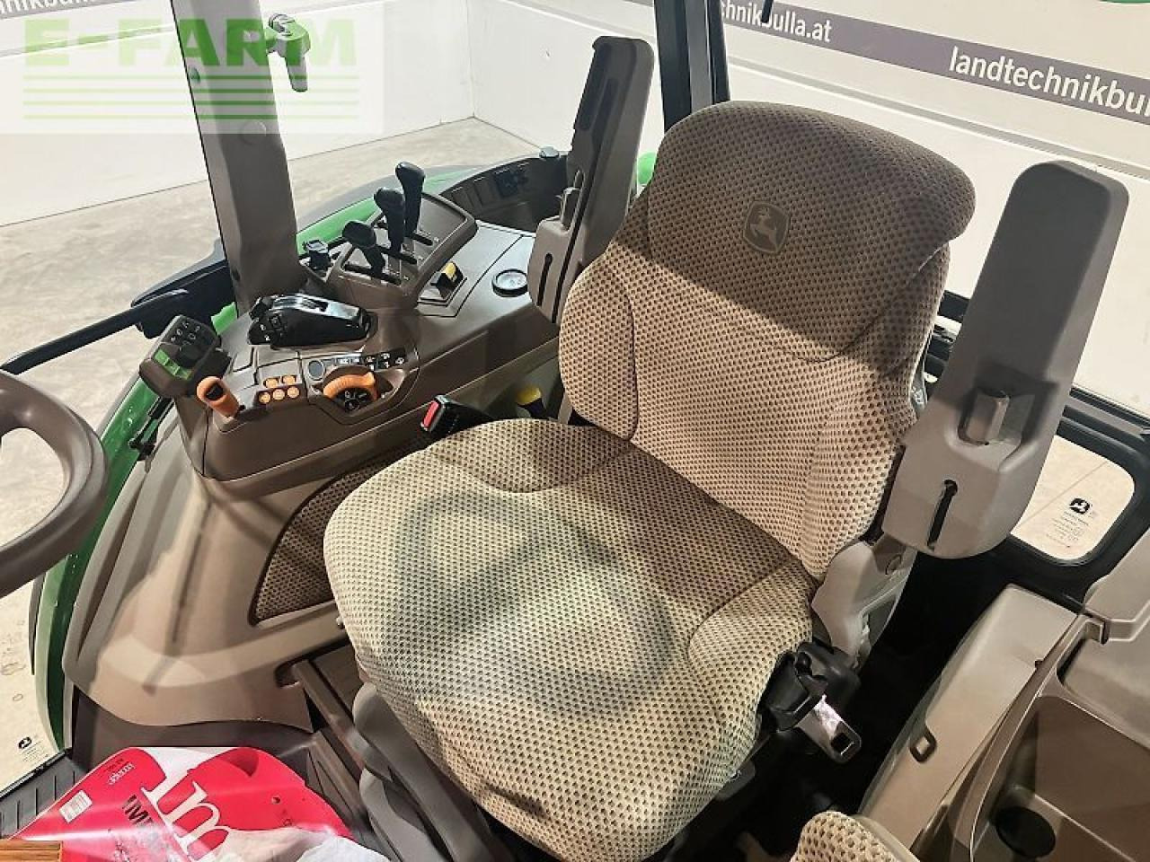 Traktor John Deere 5115r: bilde 19 Traktor John Deere 5115r: bilde 19