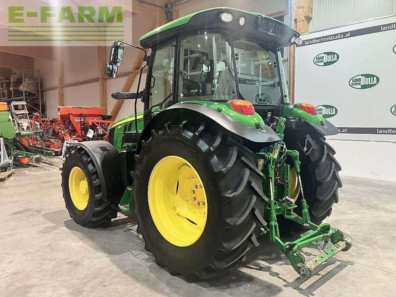 John Deere 5115r - Traktor: bilde 4 John Deere 5115r - Traktor: bilde 4