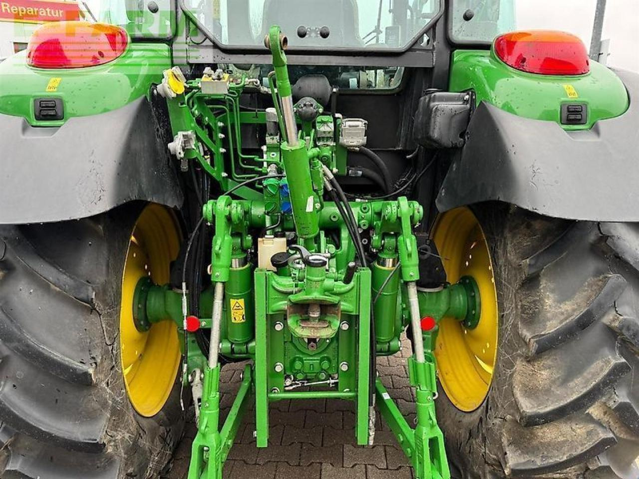 Traktor John Deere 5125r: bilde 9