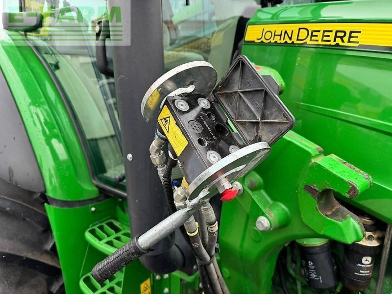 Traktor John Deere 5125r: bilde 13