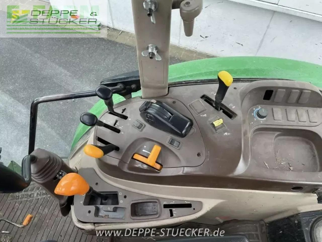 John Deere 5720 - Traktor: bilde 5 John Deere 5720 - Traktor: bilde 5