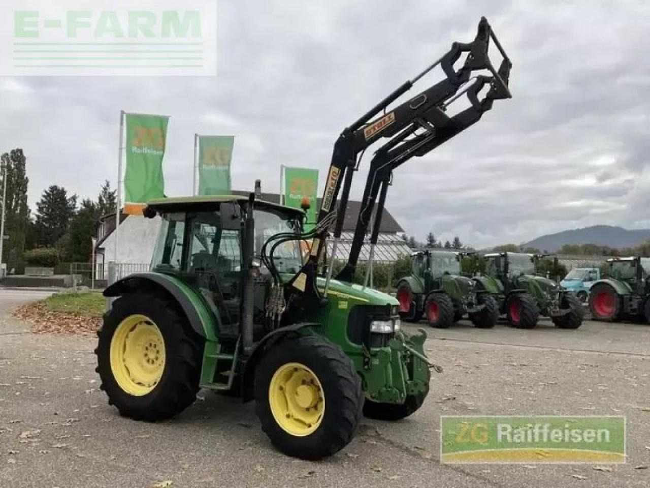 John Deere 5820 - Traktor: bilde 2 John Deere 5820 - Traktor: bilde 2