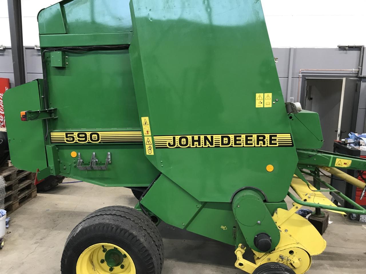 John Deere 590 - Firkantpresse: bilde 5 John Deere 590 - Firkantpresse: bilde 5