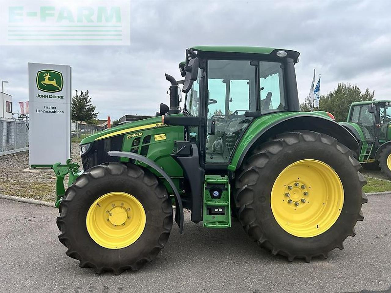 John Deere 6090m - Traktor: bilde 1 John Deere 6090m - Traktor: bilde 1