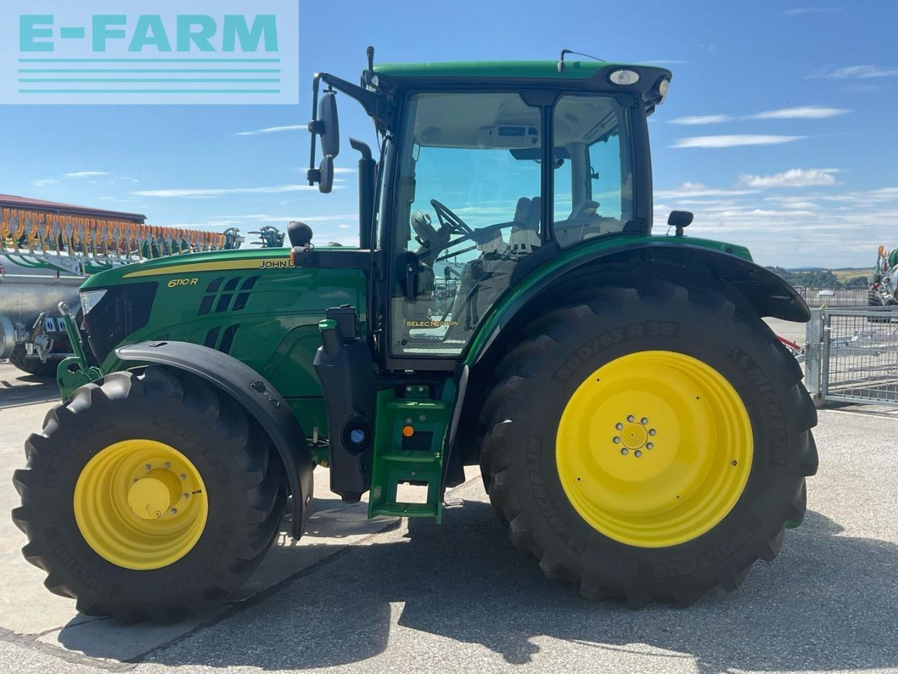 John Deere 6110R - Traktor: bilde 2 John Deere 6110R - Traktor: bilde 2