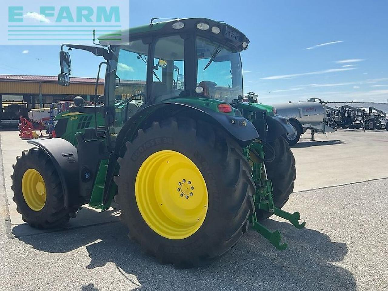 John Deere 6110r - Traktor: bilde 4 John Deere 6110r - Traktor: bilde 4