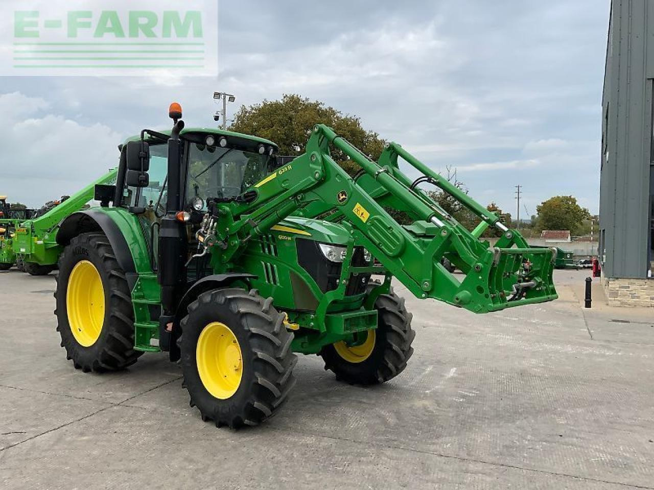 John Deere 6120m tractor (st24650) - Traktor: bilde 2 John Deere 6120m tractor (st24650) - Traktor: bilde 2