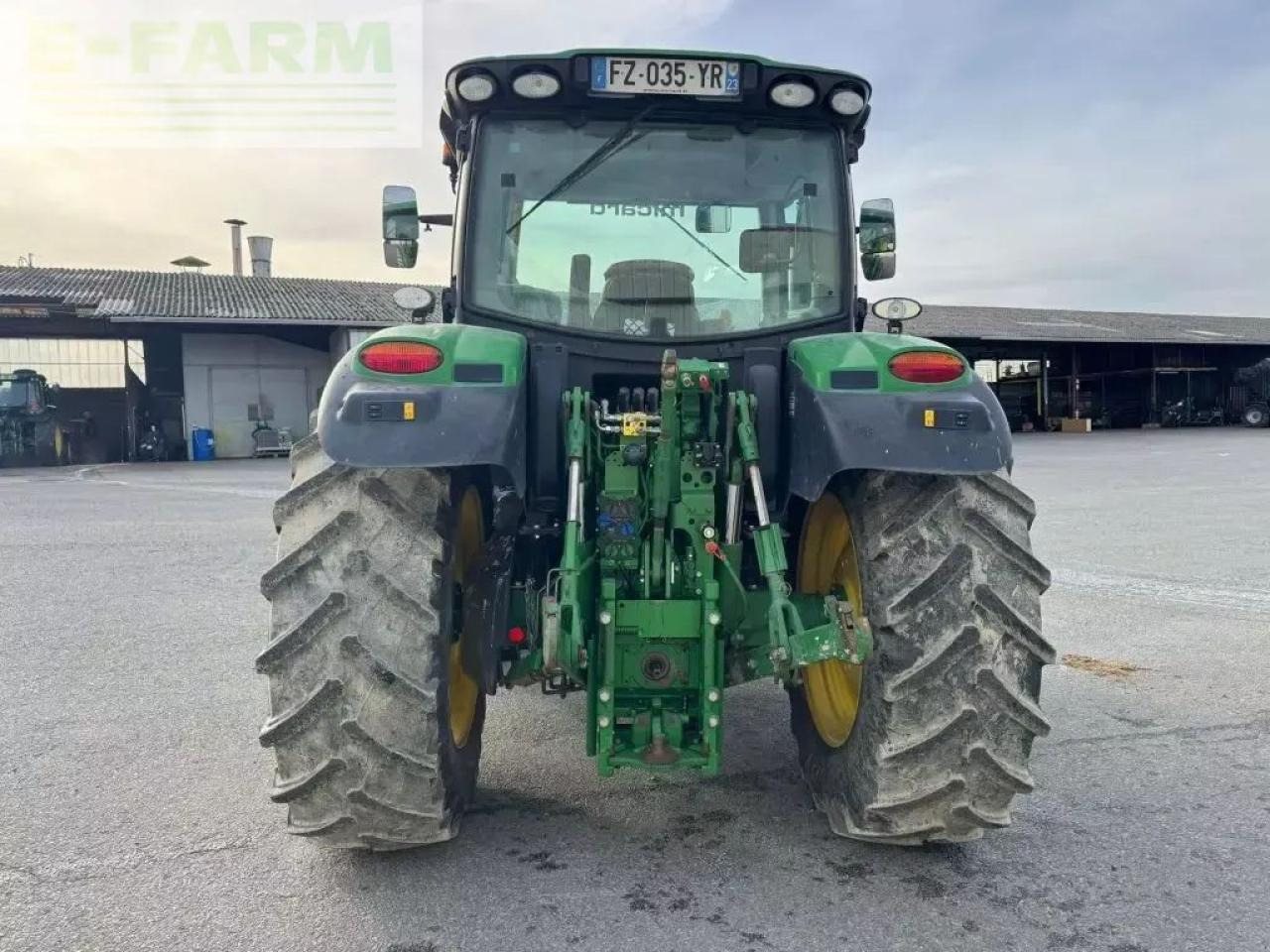 John Deere 6120r powerquad+ - Traktor: bilde 5 John Deere 6120r powerquad+ - Traktor: bilde 5