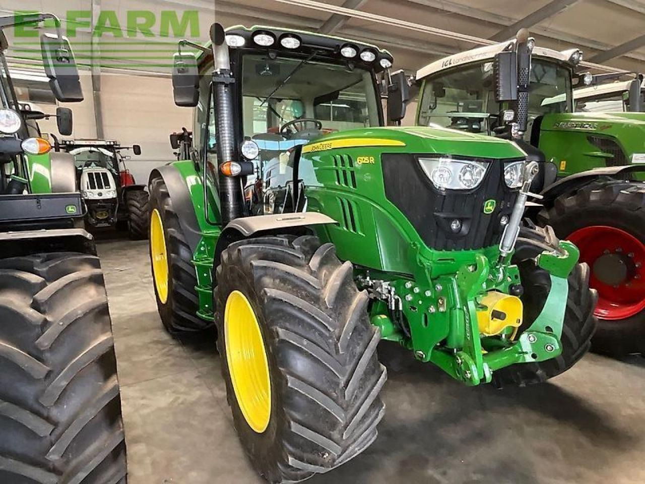John Deere 6125 r - Traktor: bilde 1 John Deere 6125 r - Traktor: bilde 1