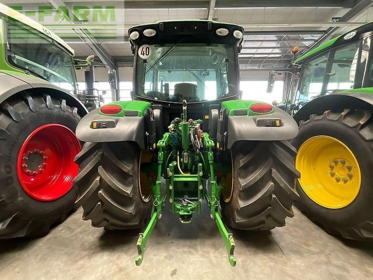 John Deere 6125 r - Traktor: bilde 4 John Deere 6125 r - Traktor: bilde 4