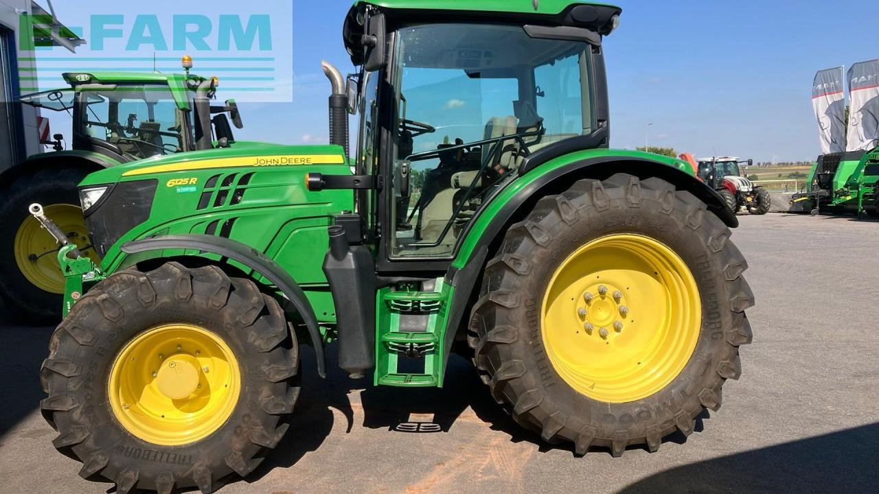 John Deere 6125R - Traktor: bilde 2 John Deere 6125R - Traktor: bilde 2
