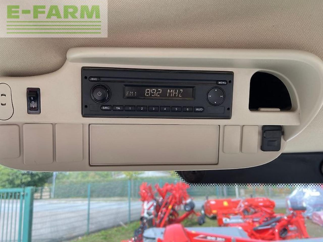 Traktor John Deere 6130r: bilde 15