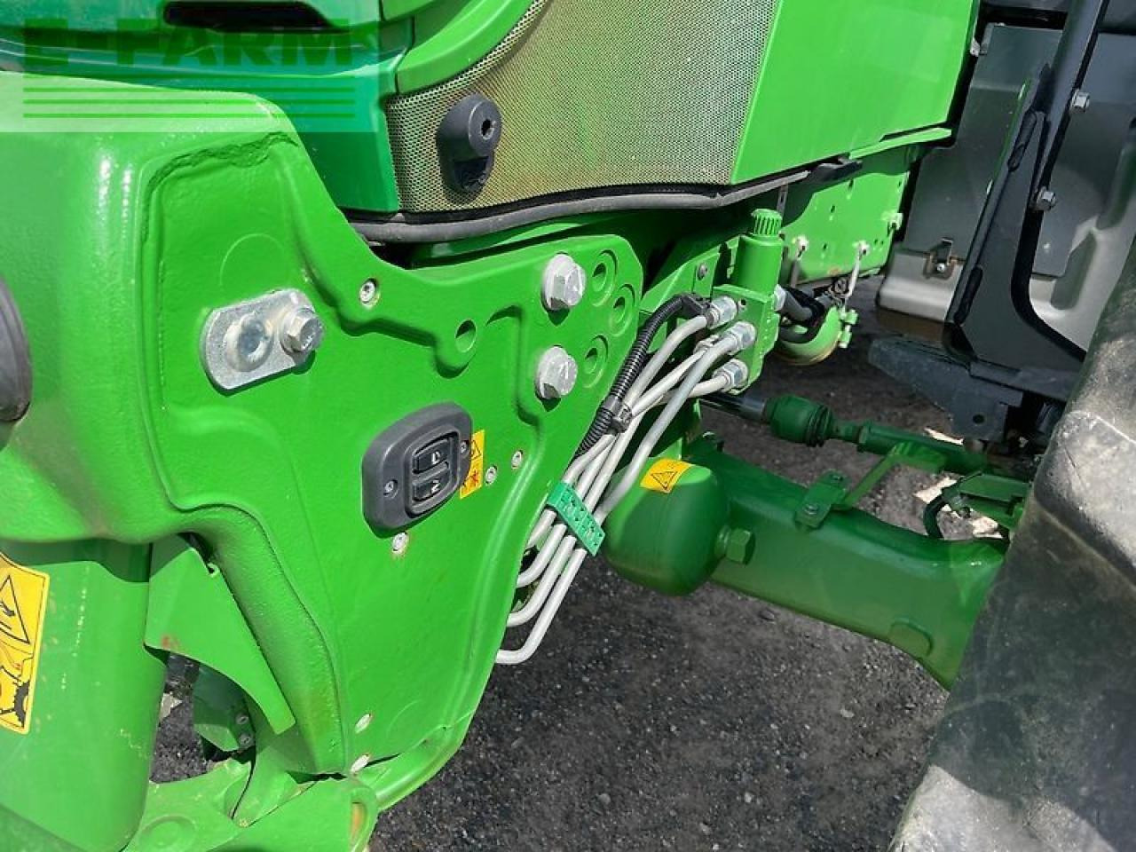 Traktor John Deere 6130r: bilde 9