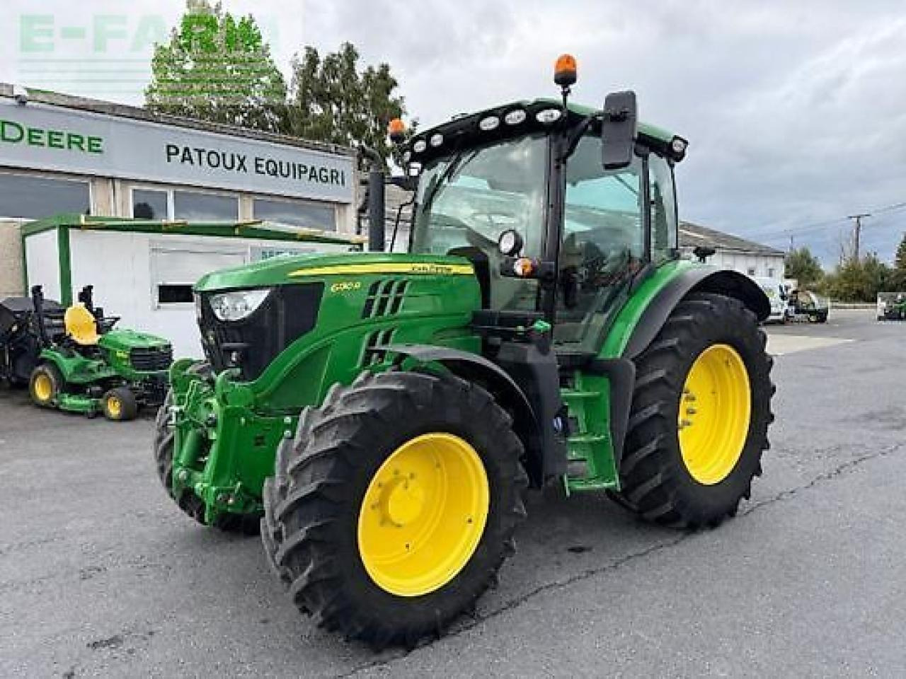 John Deere 6130r - Traktor: bilde 1 John Deere 6130r - Traktor: bilde 1