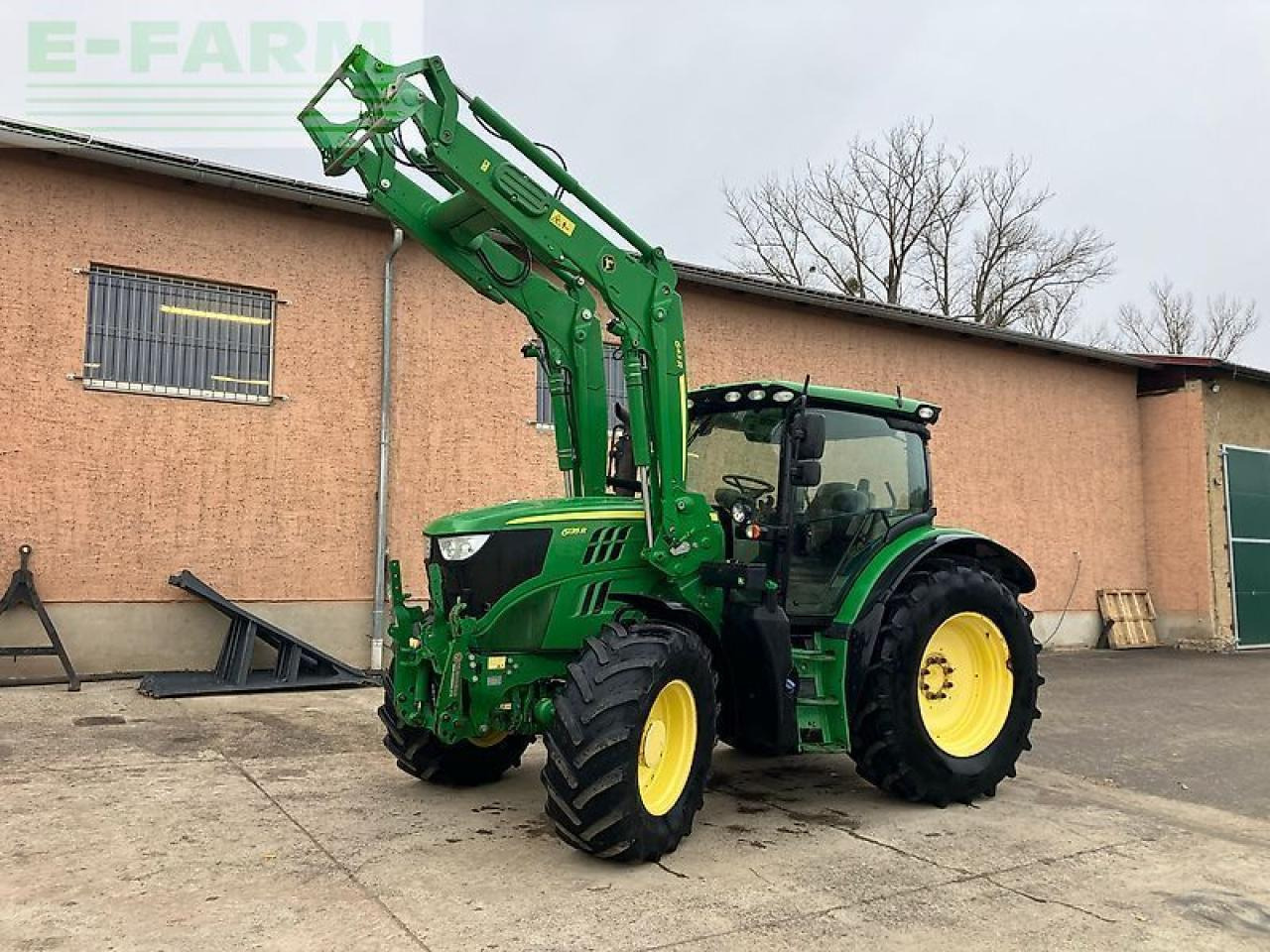 John Deere 6135r + fl 643r - Traktor: bilde 1 John Deere 6135r + fl 643r - Traktor: bilde 1