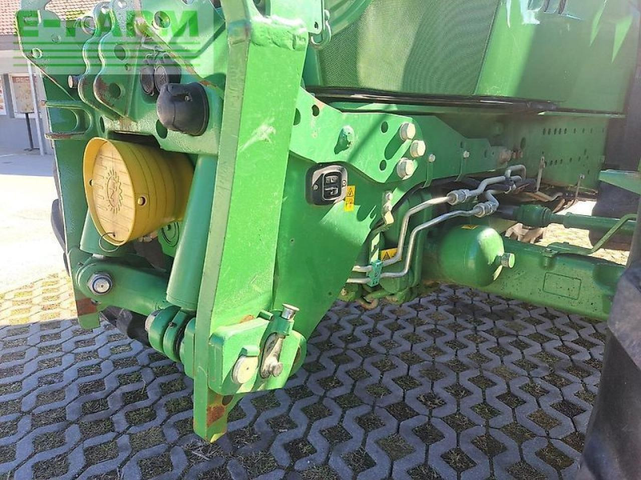 Traktor John Deere 6155r: bilde 9