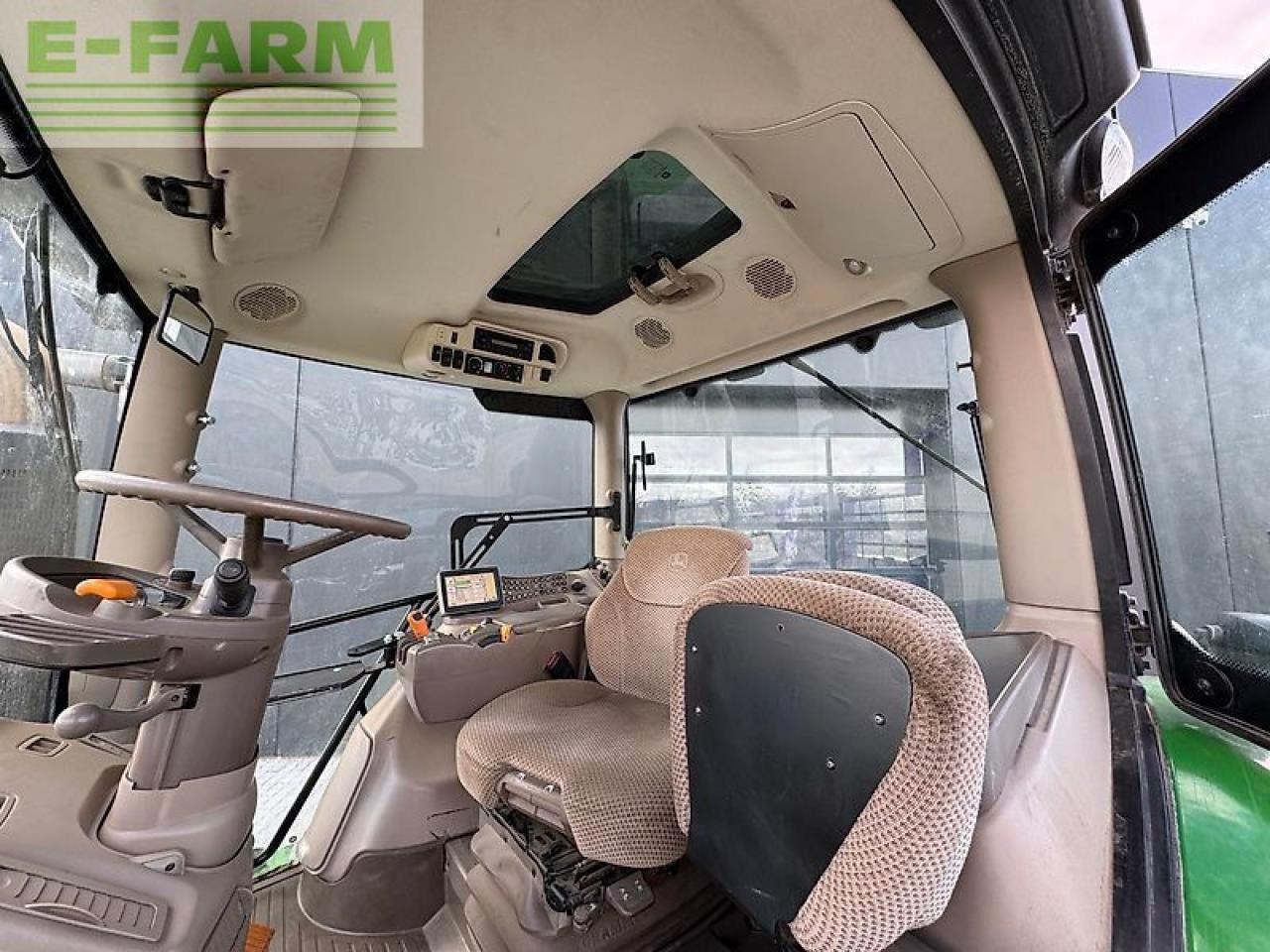 John Deere 6210 - Traktor: bilde 4 John Deere 6210 - Traktor: bilde 4