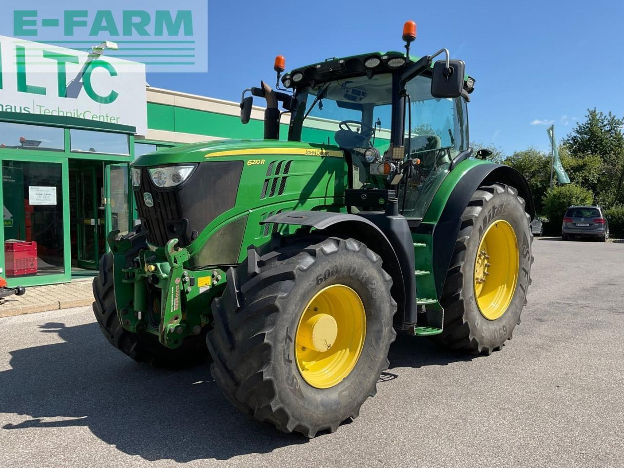 John Deere 6210R - Traktor: bilde 1 John Deere 6210R - Traktor: bilde 1
