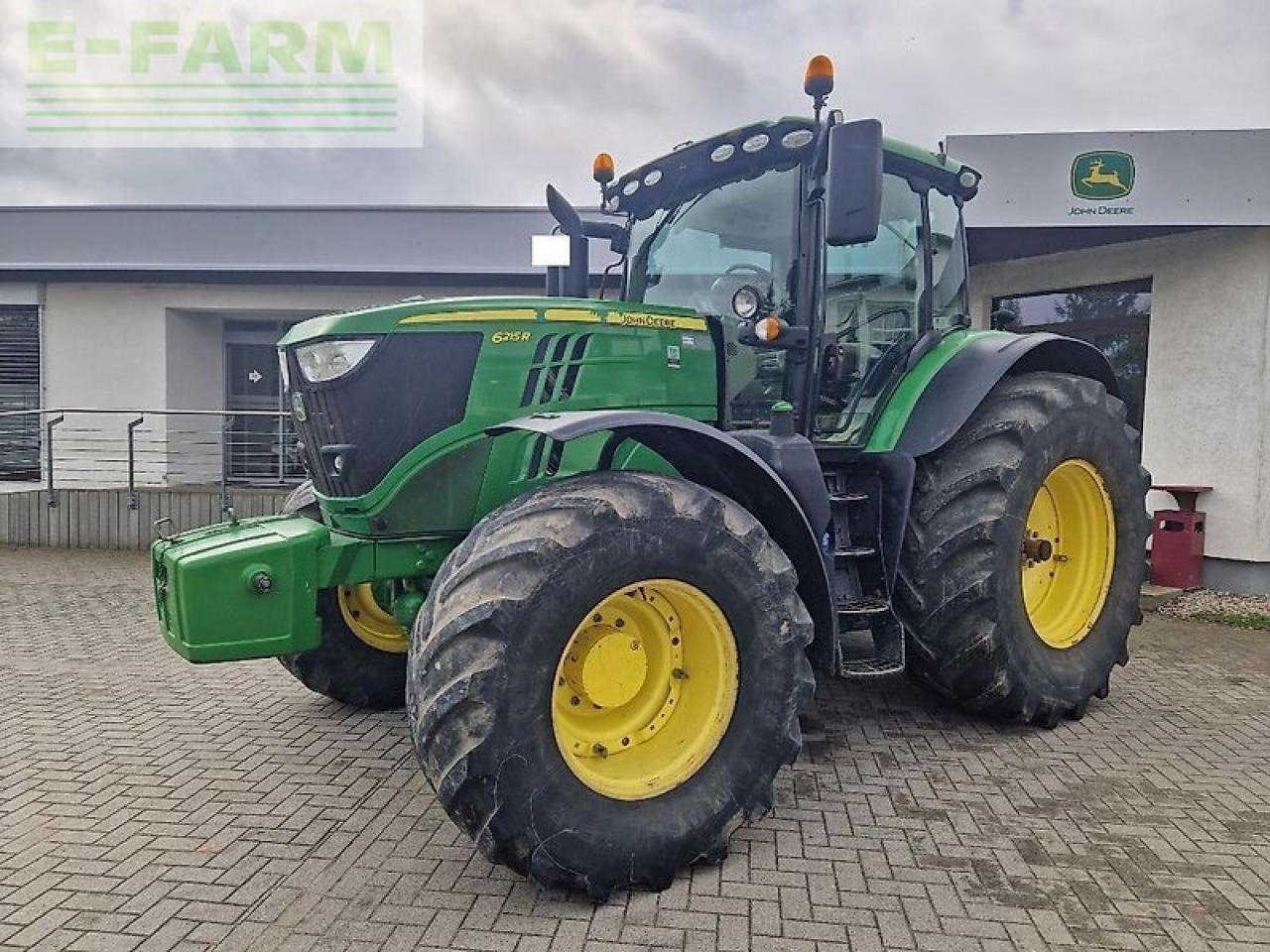 John Deere 6215r - Traktor: bilde 1 John Deere 6215r - Traktor: bilde 1