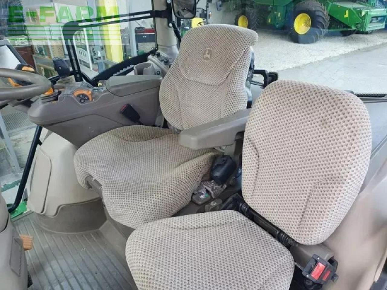 John Deere 6215r - Traktor: bilde 5 John Deere 6215r - Traktor: bilde 5