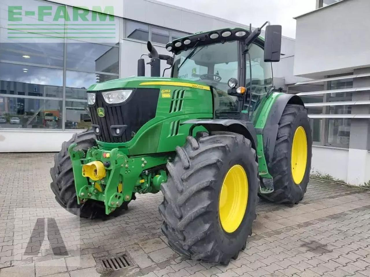 John Deere 6215r - Traktor: bilde 1 John Deere 6215r - Traktor: bilde 1