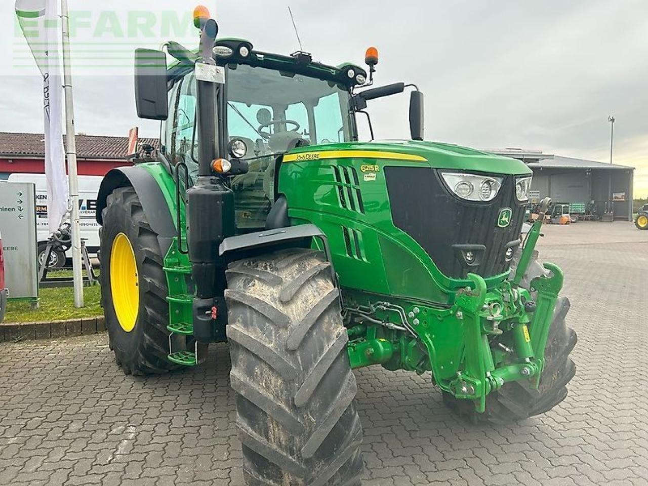 John Deere 6215r - Traktor: bilde 3 John Deere 6215r - Traktor: bilde 3