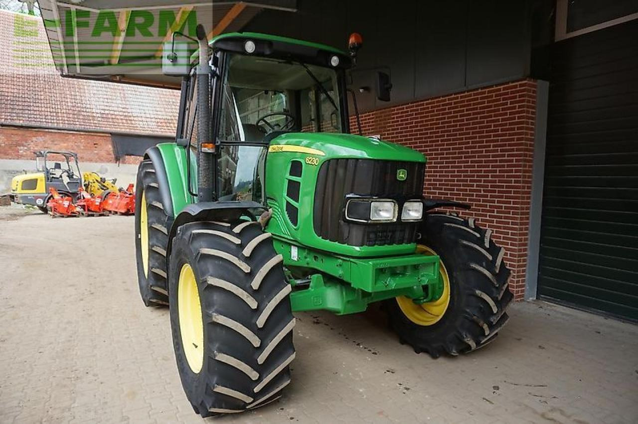 John Deere 6230 - Traktor: bilde 2 John Deere 6230 - Traktor: bilde 2