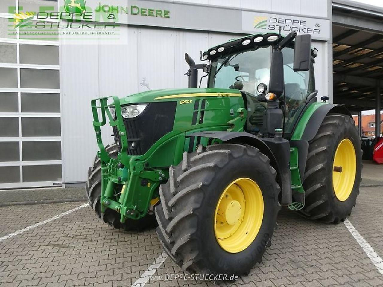 John Deere 6250r - Traktor: bilde 1 John Deere 6250r - Traktor: bilde 1