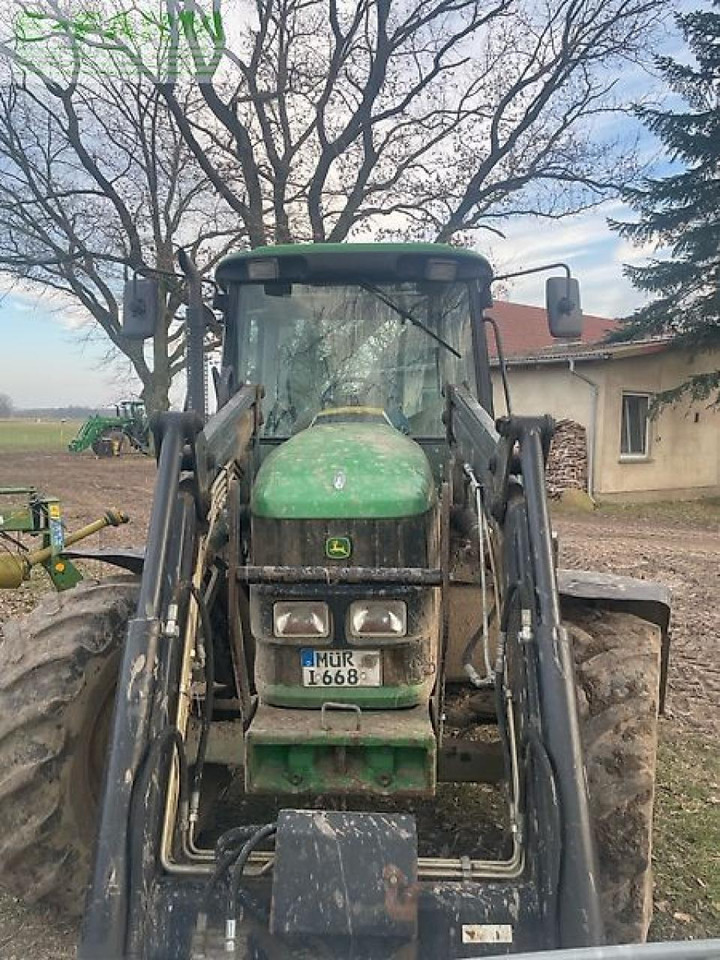 John Deere 6320 - Traktor: bilde 1 John Deere 6320 - Traktor: bilde 1