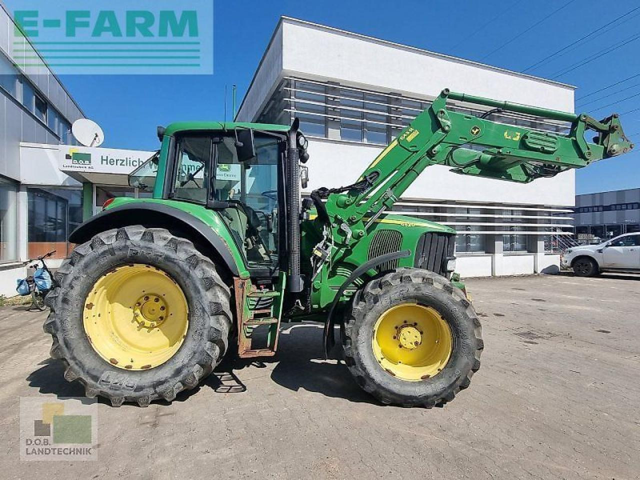 John Deere 6820 - Traktor: bilde 4 John Deere 6820 - Traktor: bilde 4