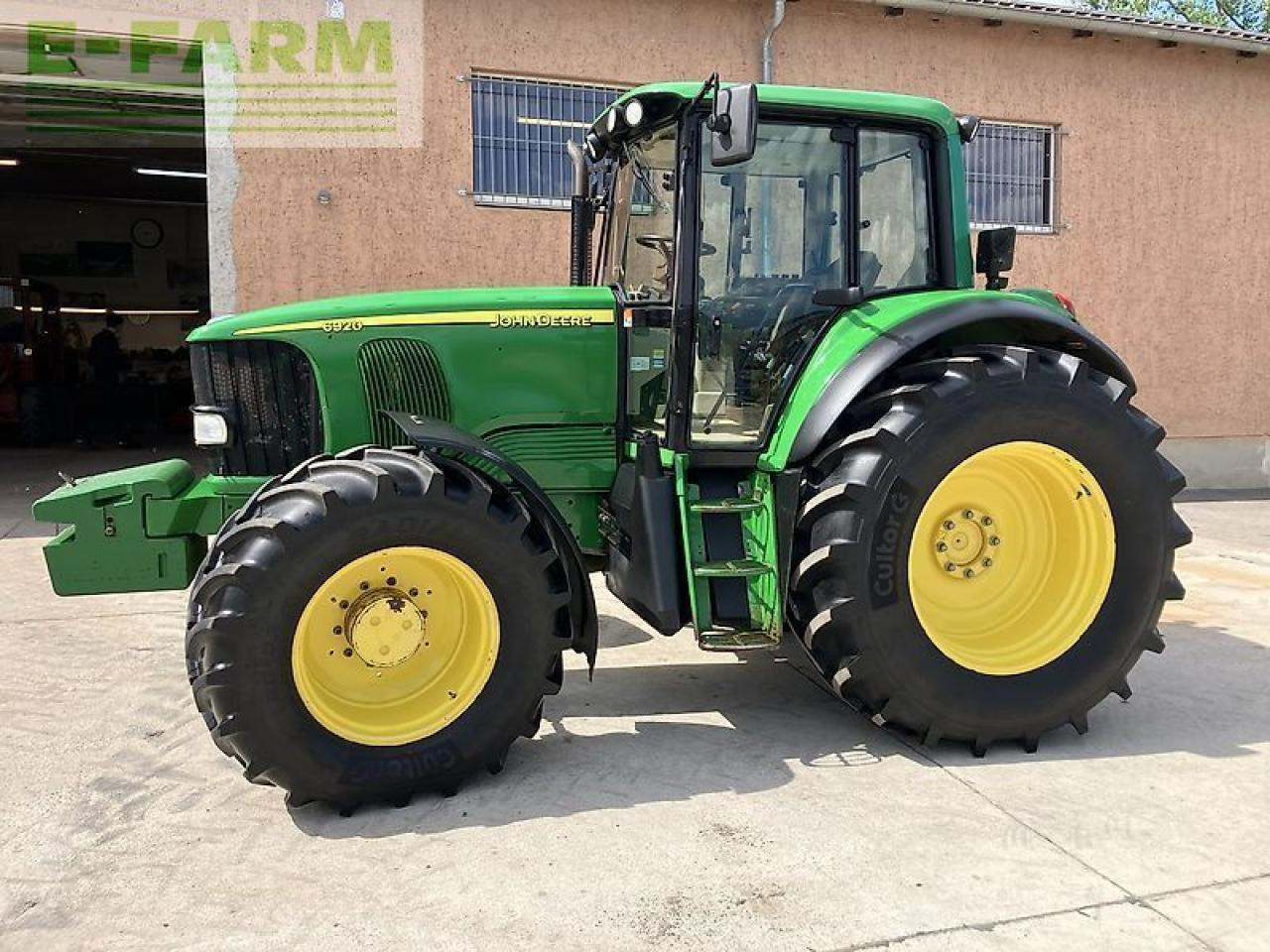 John Deere 6920 s *auto quad* - Traktor: bilde 2 John Deere 6920 s *auto quad* - Traktor: bilde 2