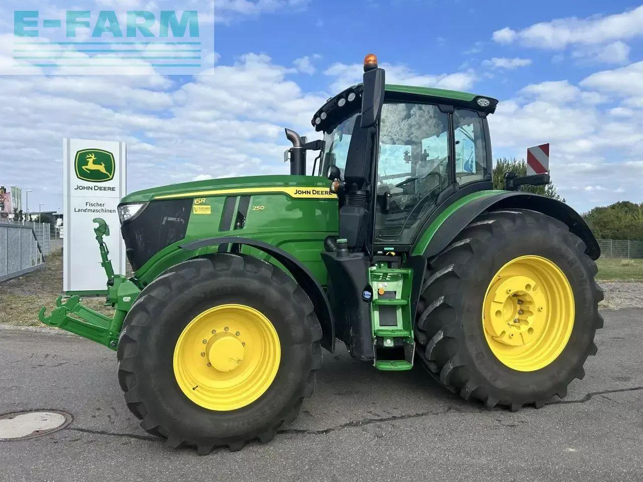 John Deere 6r 250 - Traktor: bilde 1 John Deere 6r 250 - Traktor: bilde 1