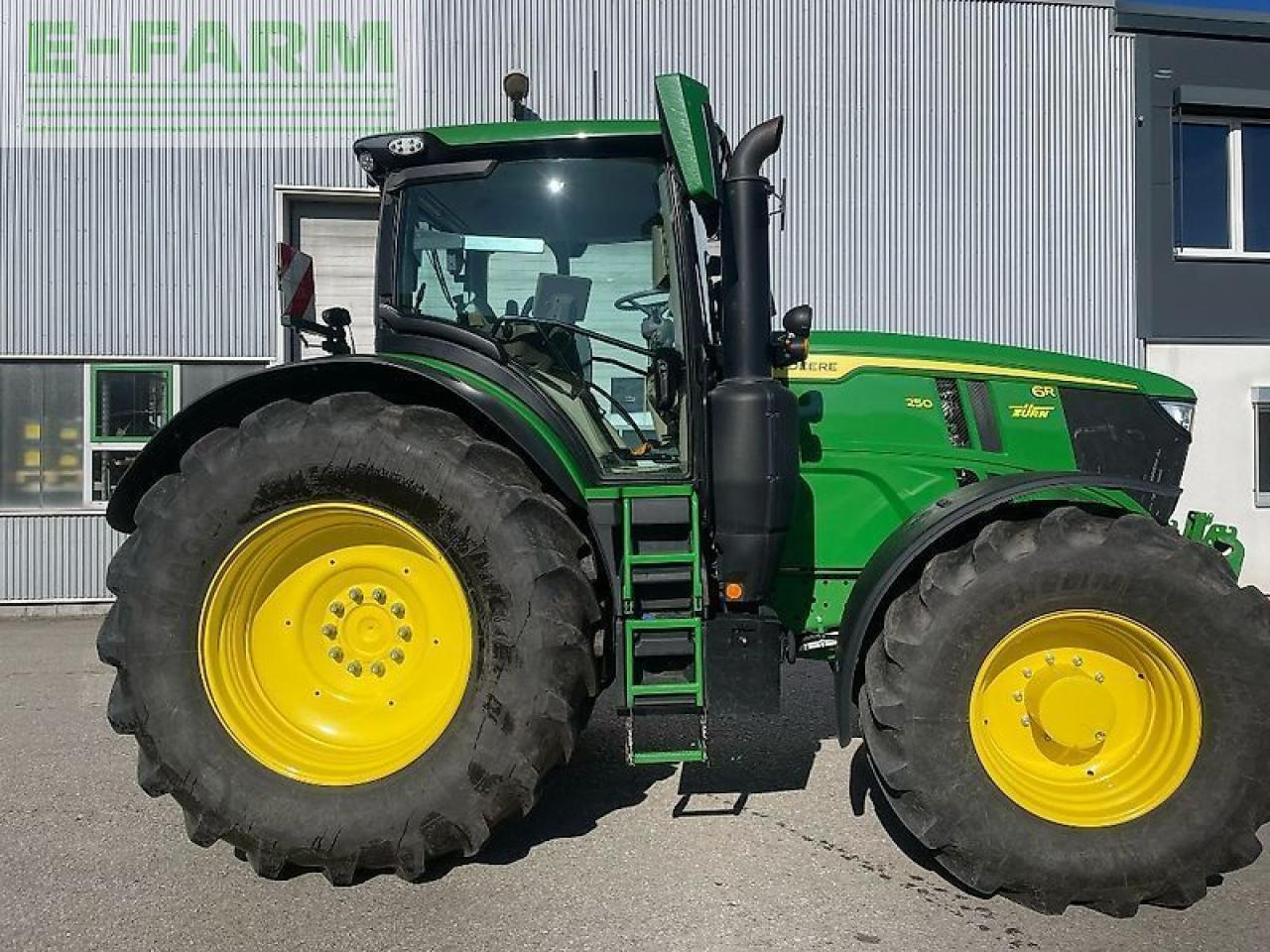 John Deere 6r250 / 6r 250 - Traktor: bilde 2 John Deere 6r250 / 6r 250 - Traktor: bilde 2
