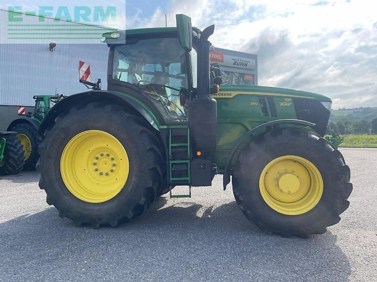 John Deere 6r250 / 6r 250 - Traktor: bilde 4 John Deere 6r250 / 6r 250 - Traktor: bilde 4