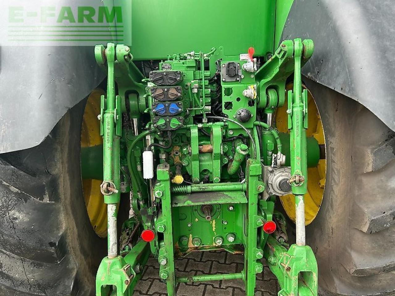 John Deere 7290r - 06d0rw (my16) - Traktor: bilde 4 John Deere 7290r - 06d0rw (my16) - Traktor: bilde 4