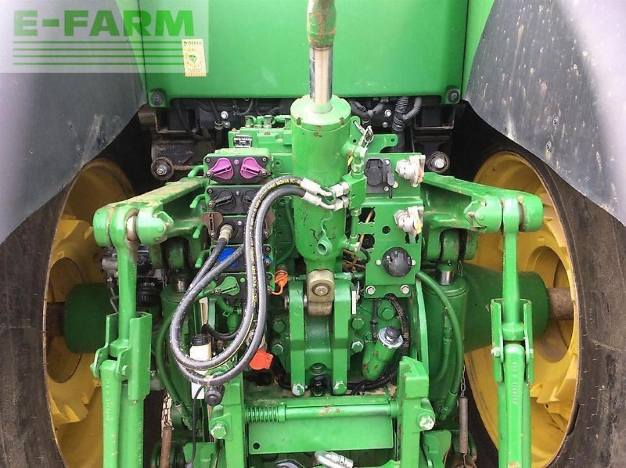 John Deere 7310 r - Traktor: bilde 5 John Deere 7310 r - Traktor: bilde 5
