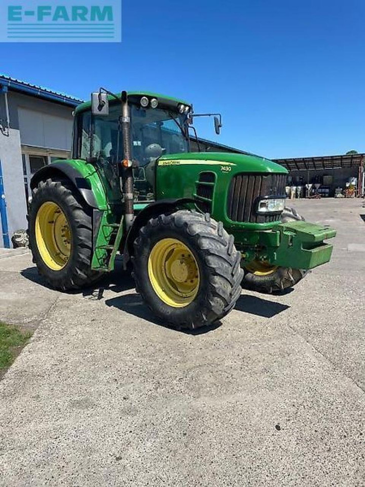 John Deere 7430 - Traktor: bilde 2 John Deere 7430 - Traktor: bilde 2