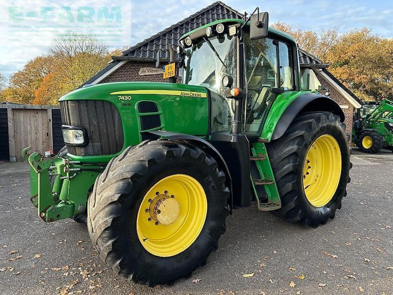 John Deere 7430 premium auto power - Traktor: bilde 1 John Deere 7430 premium auto power - Traktor: bilde 1