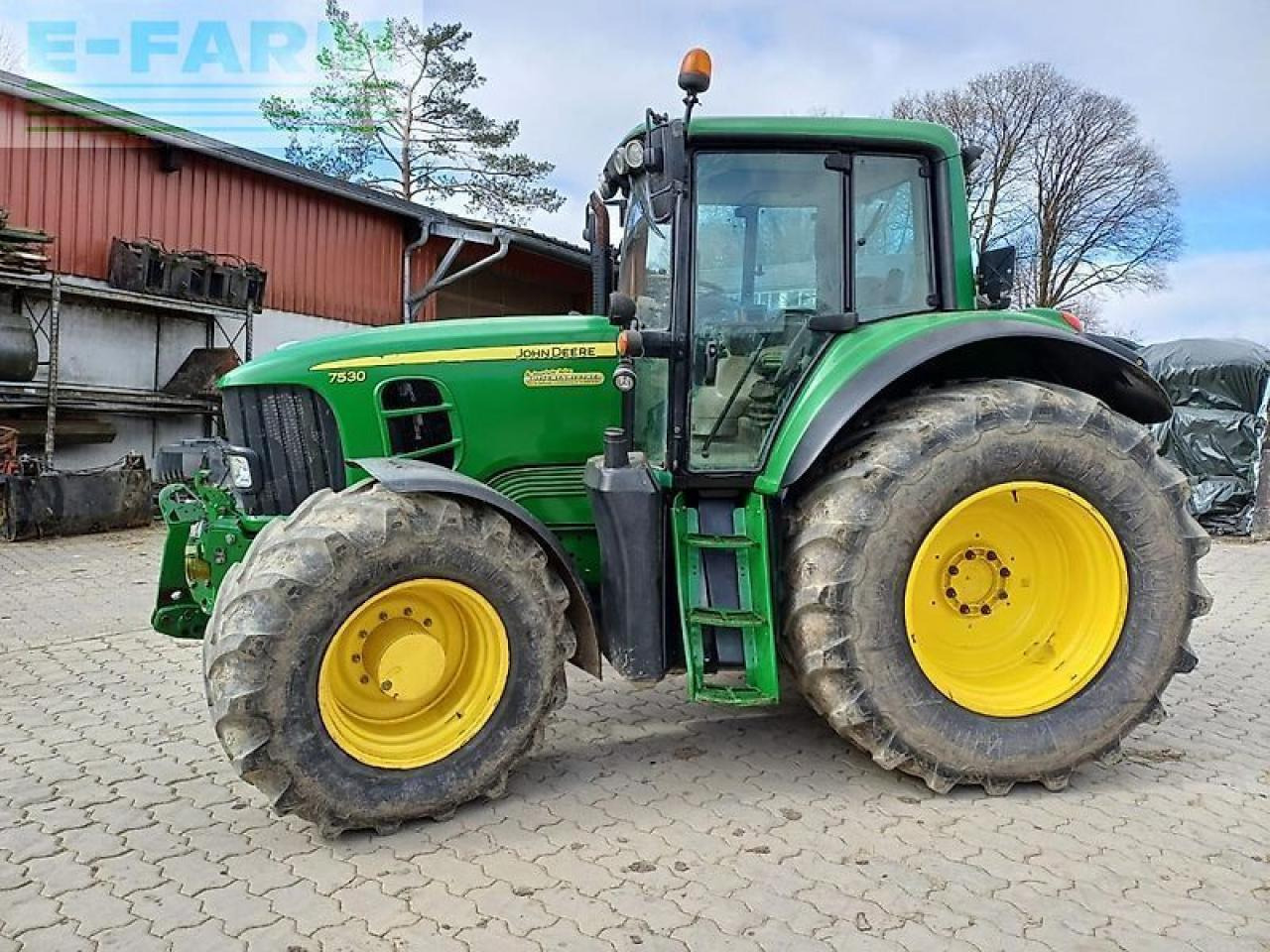 John Deere 7530 - Traktor: bilde 1 John Deere 7530 - Traktor: bilde 1
